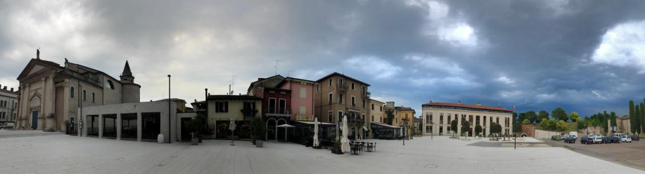 فندق Casa Porto Vecchio بسكييرا ديل غاردا المظهر الخارجي الصورة